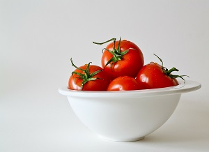 how to store tomatoes - fridge